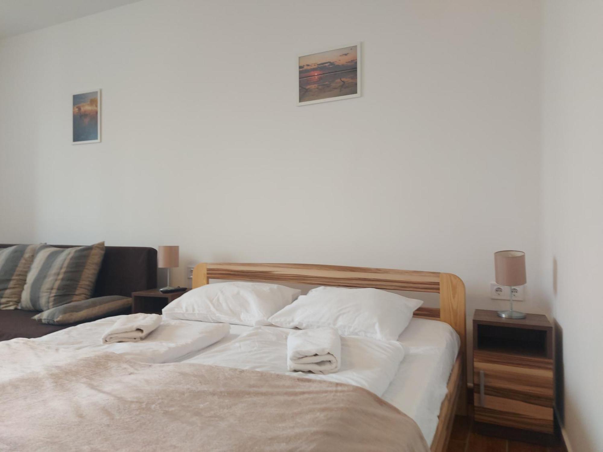 Potyka Apartman Tiszafüred Exterior foto